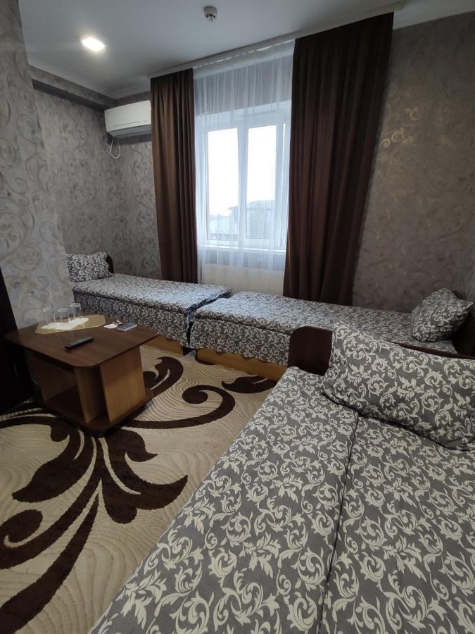 Karavan Hotel Bila Krynytsya  Bagian luar foto
