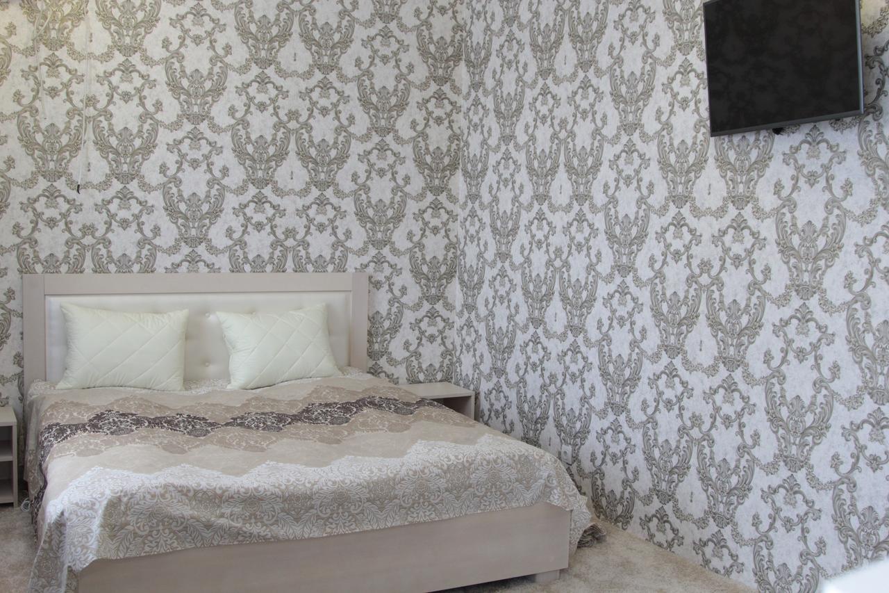 Karavan Hotel Bila Krynytsya  Bagian luar foto