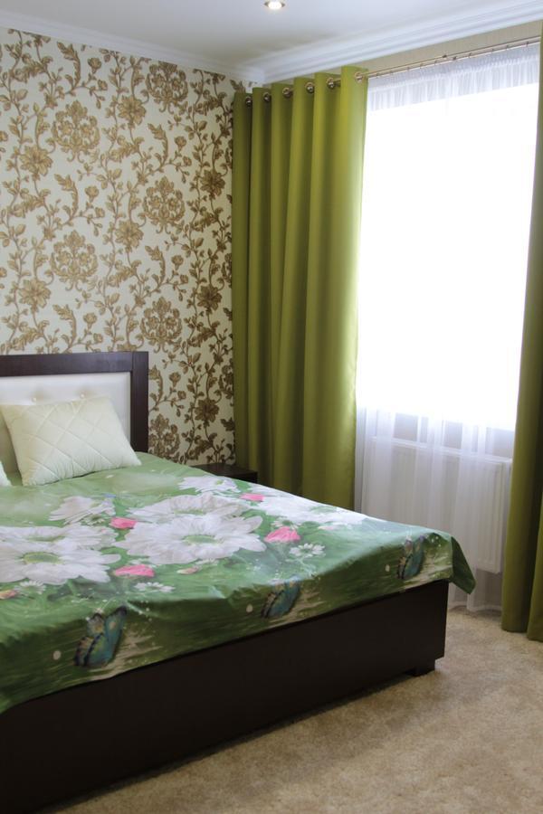 Karavan Hotel Bila Krynytsya  Bagian luar foto