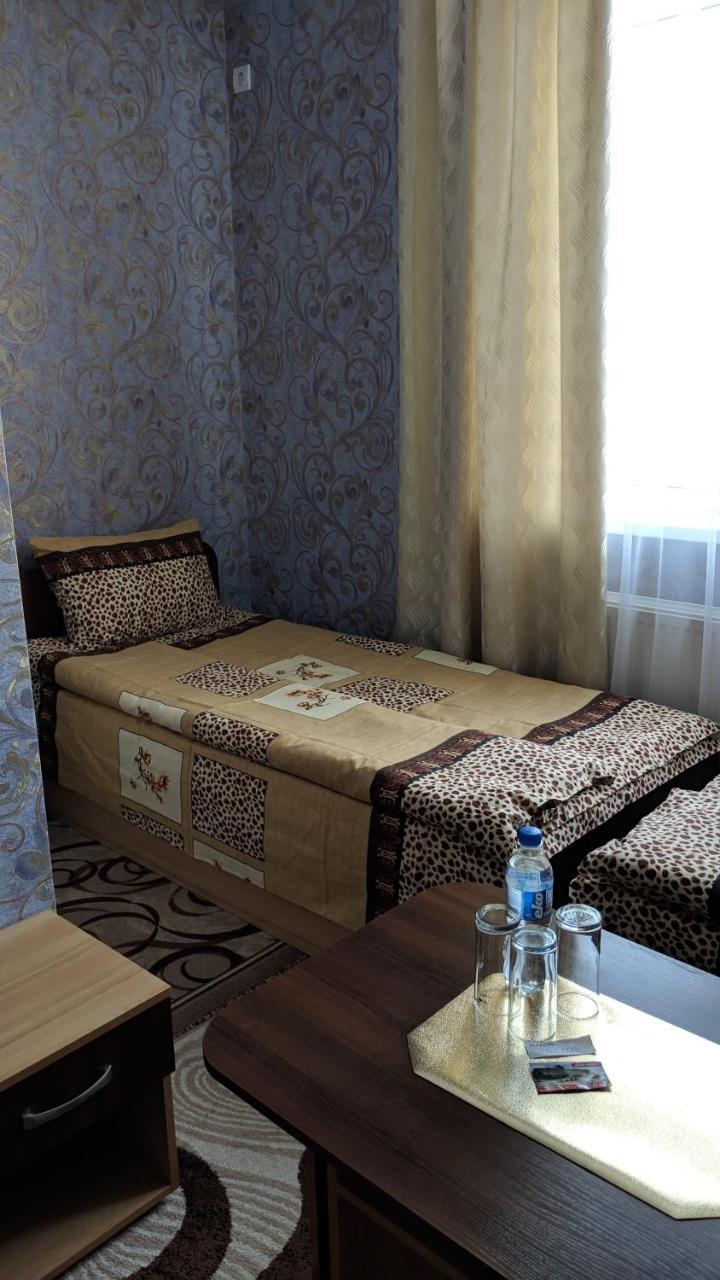 Karavan Hotel Bila Krynytsya  Bagian luar foto