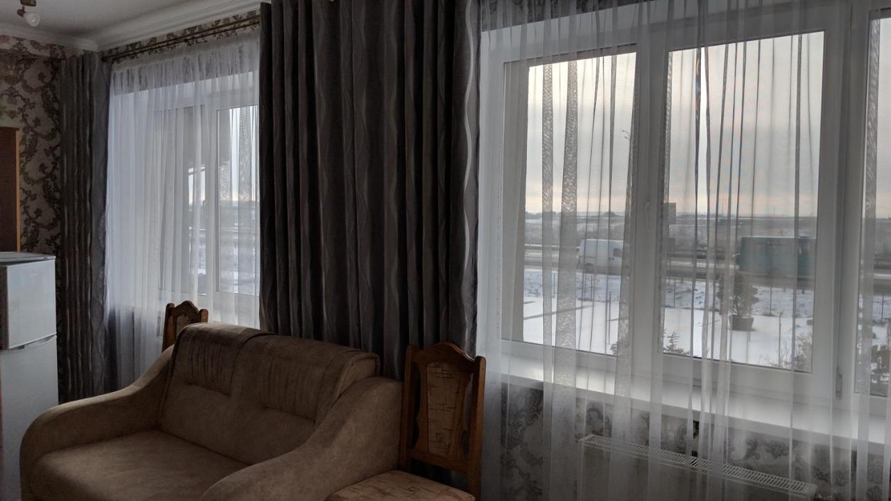 Karavan Hotel Bila Krynytsya  Bagian luar foto