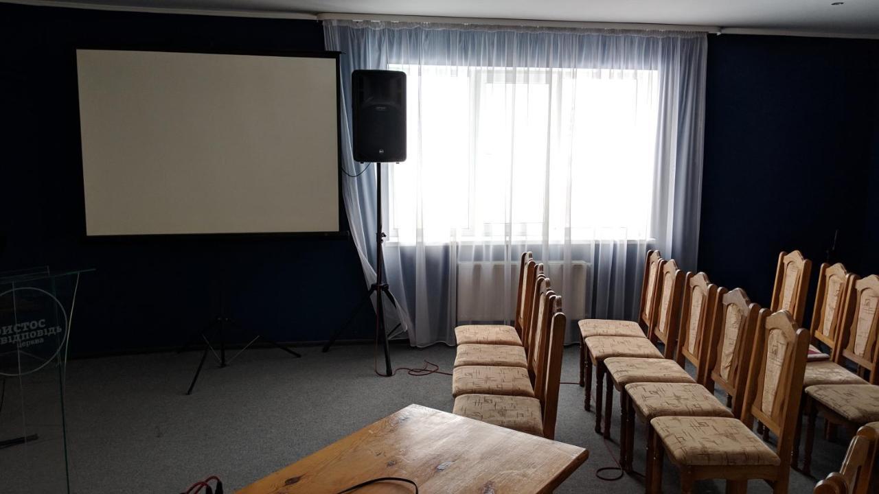 Karavan Hotel Bila Krynytsya  Bagian luar foto