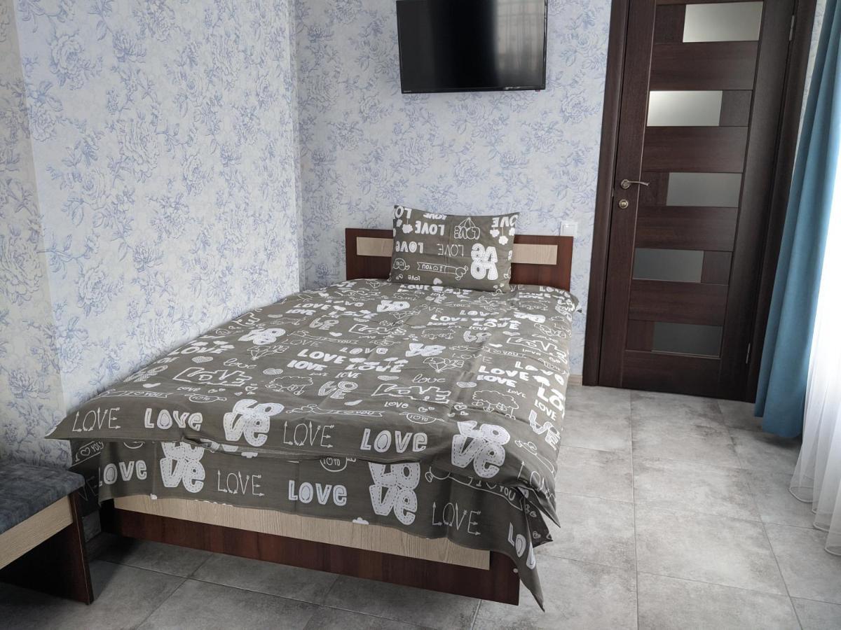 Karavan Hotel Bila Krynytsya  Bagian luar foto